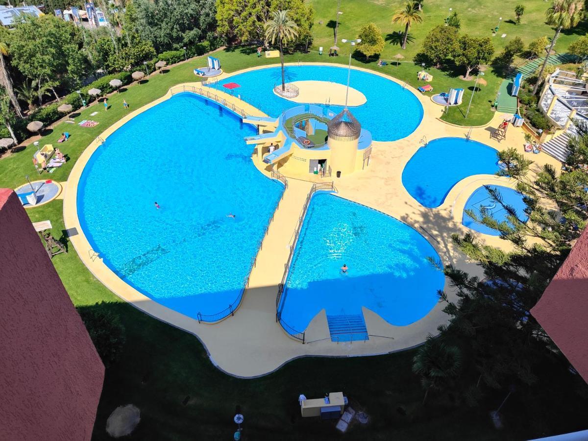 Apartamento Entero, Enormes Piscinas, Terraza Y Playa Benalmadena Ngoại thất bức ảnh