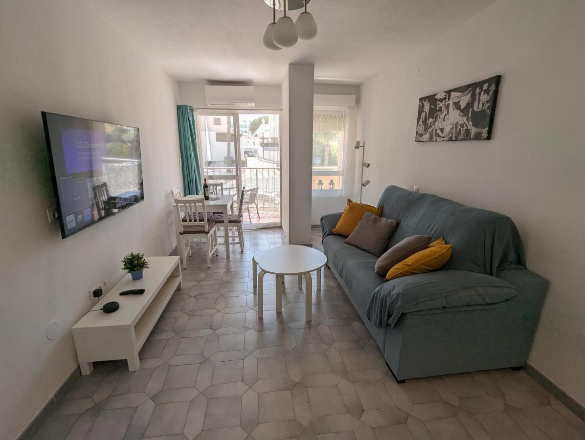 Apartamento Entero, Enormes Piscinas, Terraza Y Playa Benalmadena Ngoại thất bức ảnh
