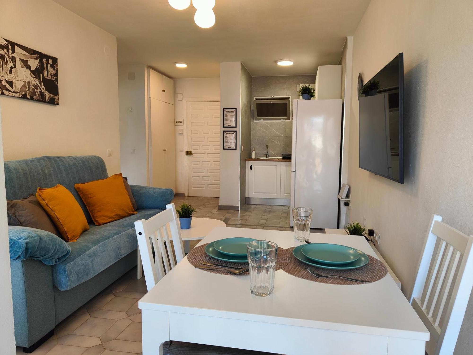 Apartamento Entero, Enormes Piscinas, Terraza Y Playa Benalmadena Ngoại thất bức ảnh